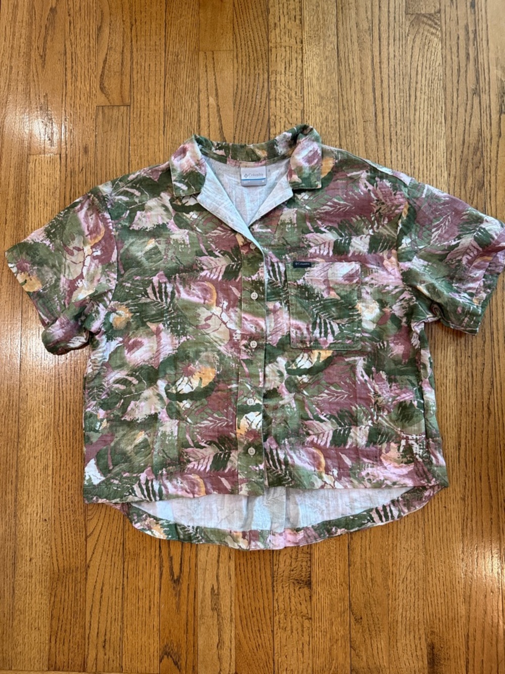 Columbia Green & Pink Tropical 100% Cotton Button-Up Shirt Size Medium EUC